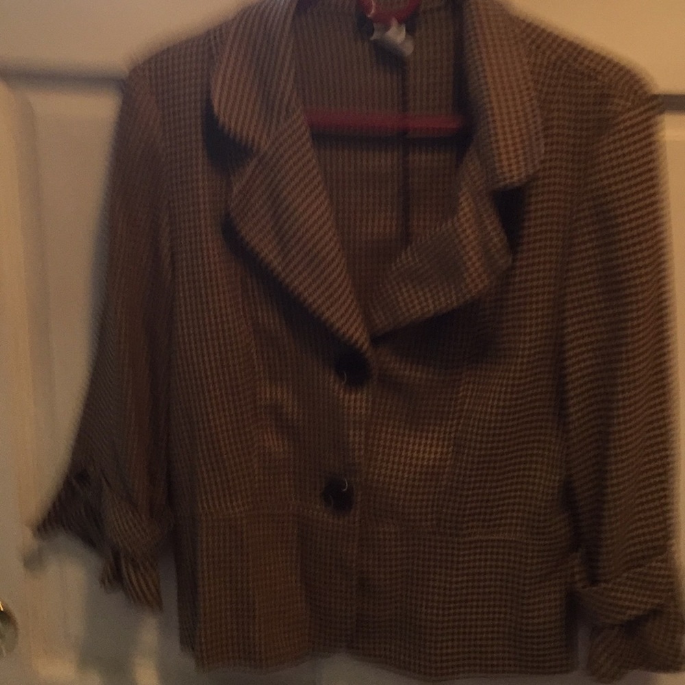 Blouse size 8